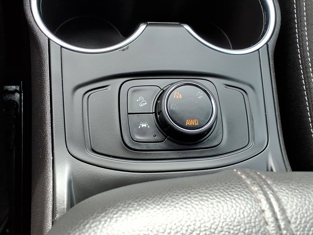 Certified 2024 GMC Terrain SLE image 21