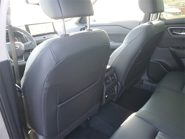 New 2026 Nissan Rogue Platinum w/ Platinum Premium Package image 15