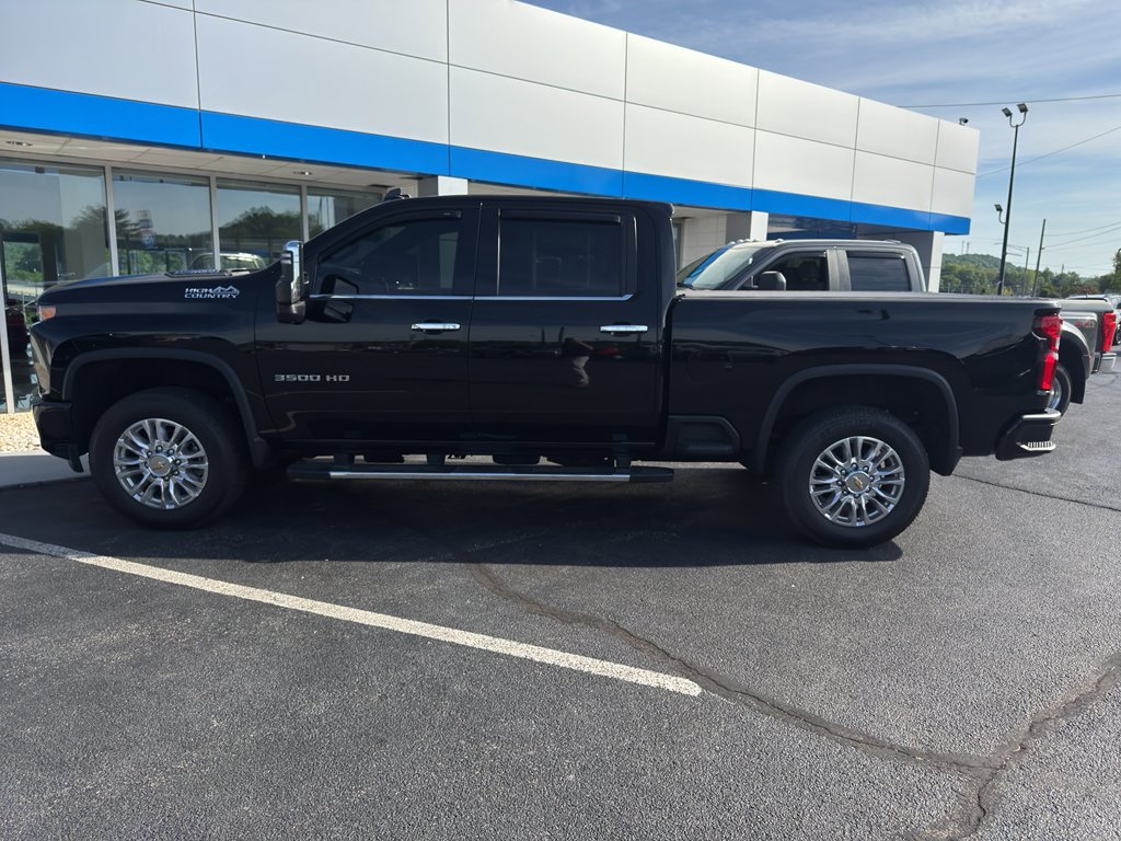 Used 2023 Chevrolet Silverado 3500 High Country AWD/4WD image 8