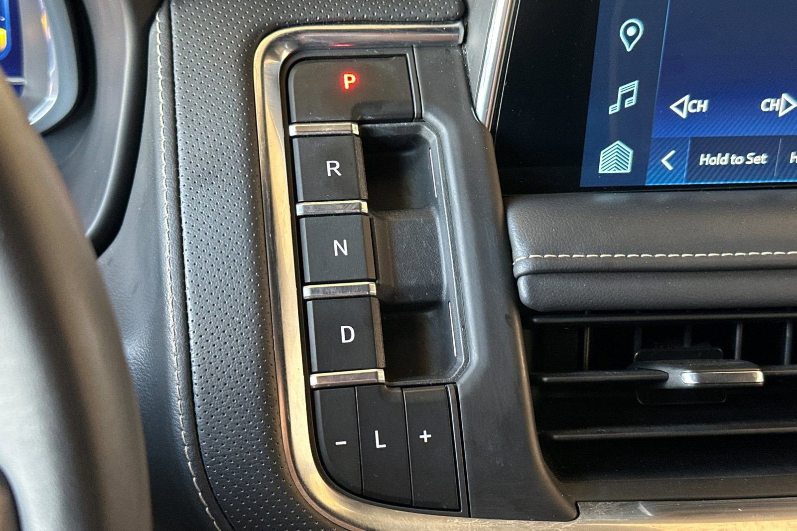 Certified 2023 Chevrolet Tahoe Premier AWD/4WD image 24