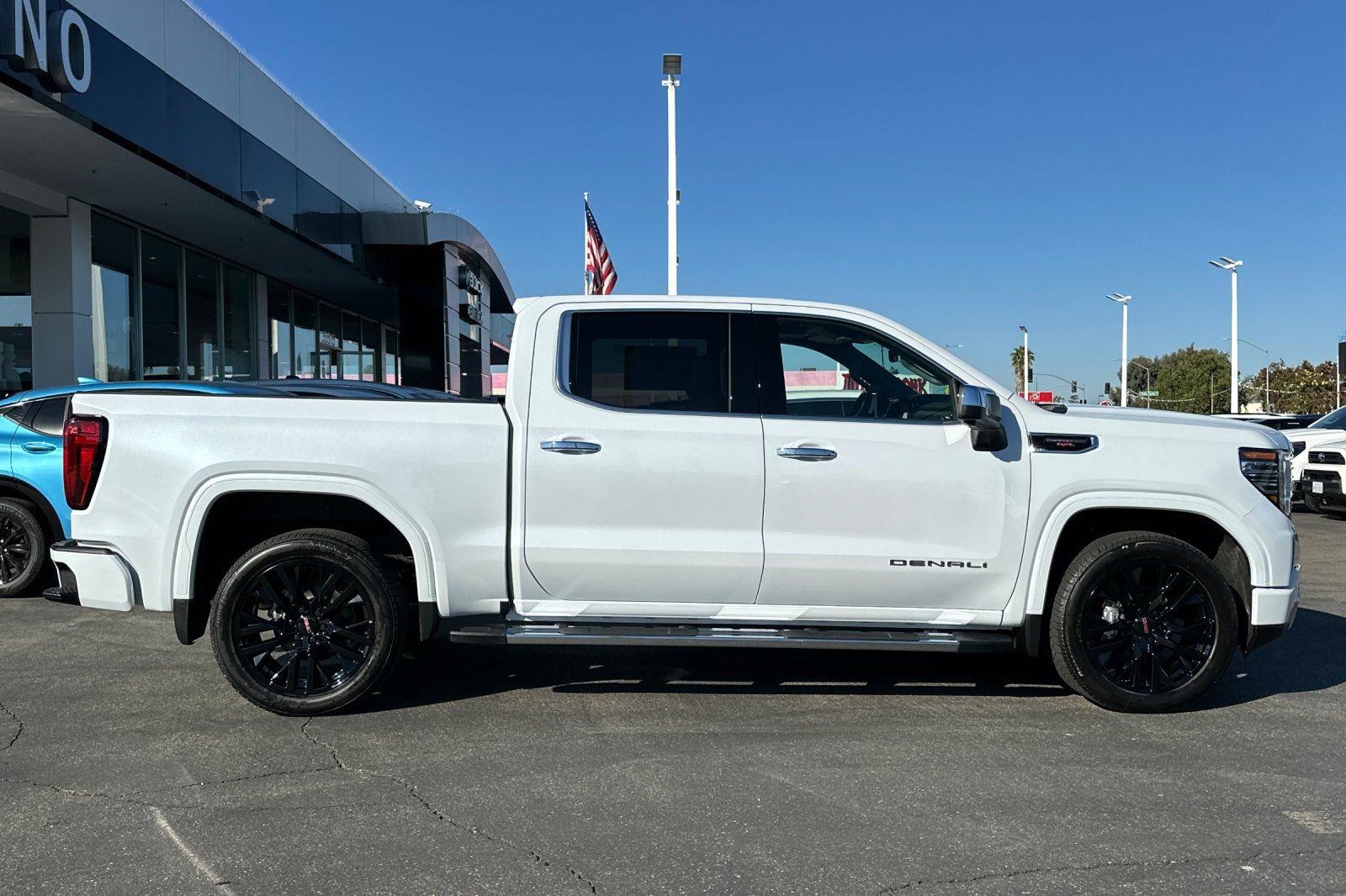 New 2026 GMC Sierra 1500 Denali w/ Technology Package AWD/4WD image 4