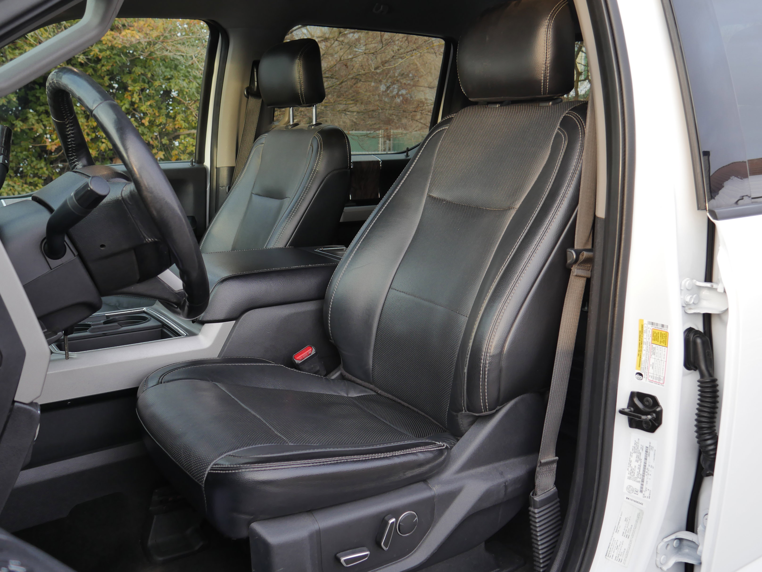 Used 2017 Ford F250 Lariat image 34