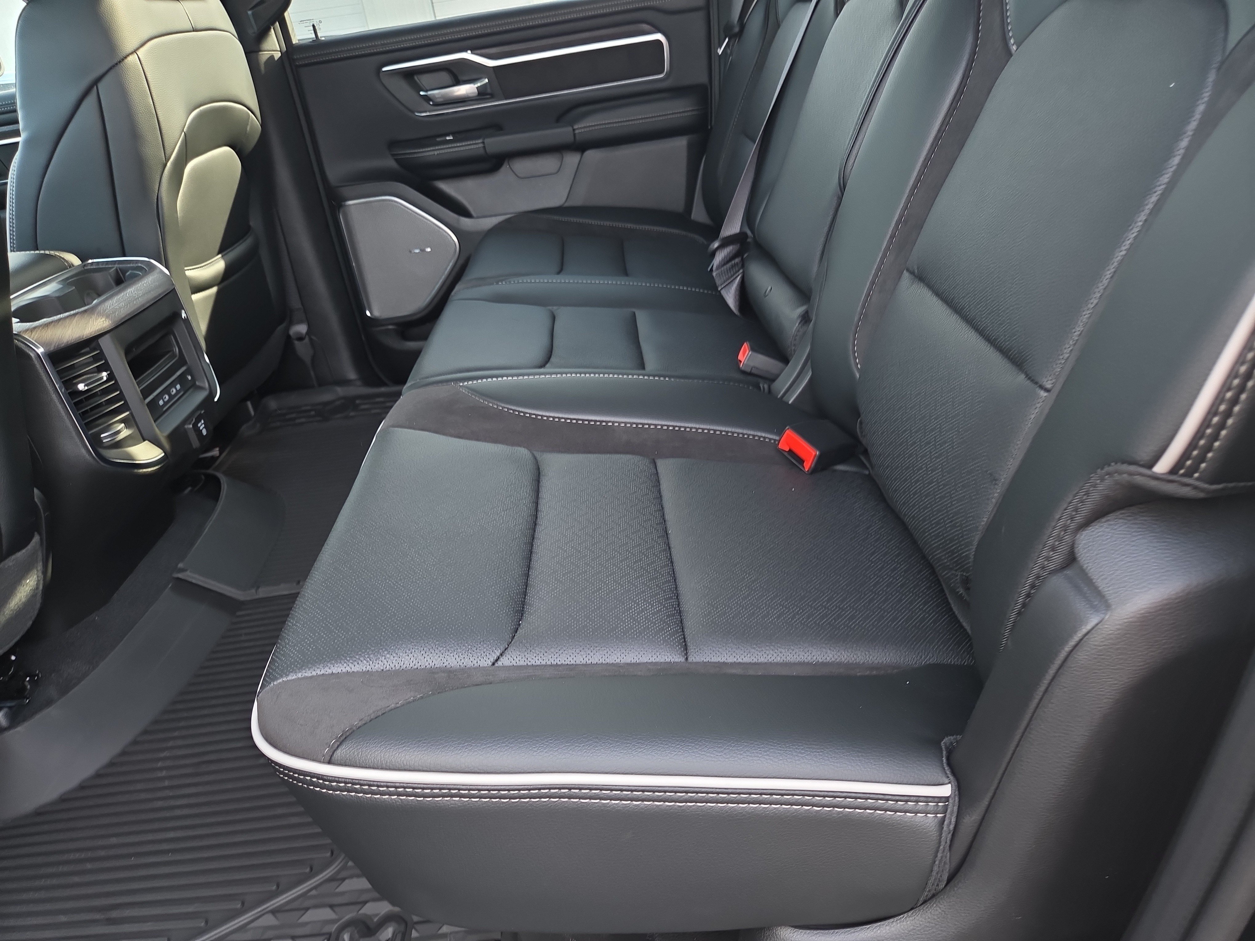 New 2026 RAM 1500 Laramie w/ Night Edition AWD/4WD image 6