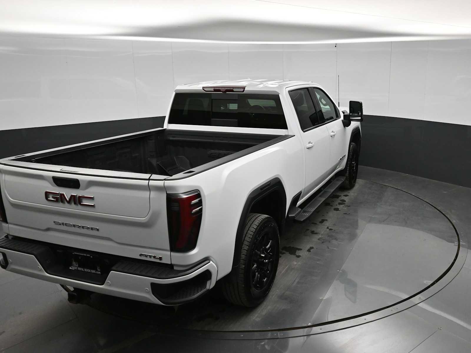 Used 2024 GMC Sierra 2500 AT4 w/ AT4 Preferred Package AWD/4WD image 31