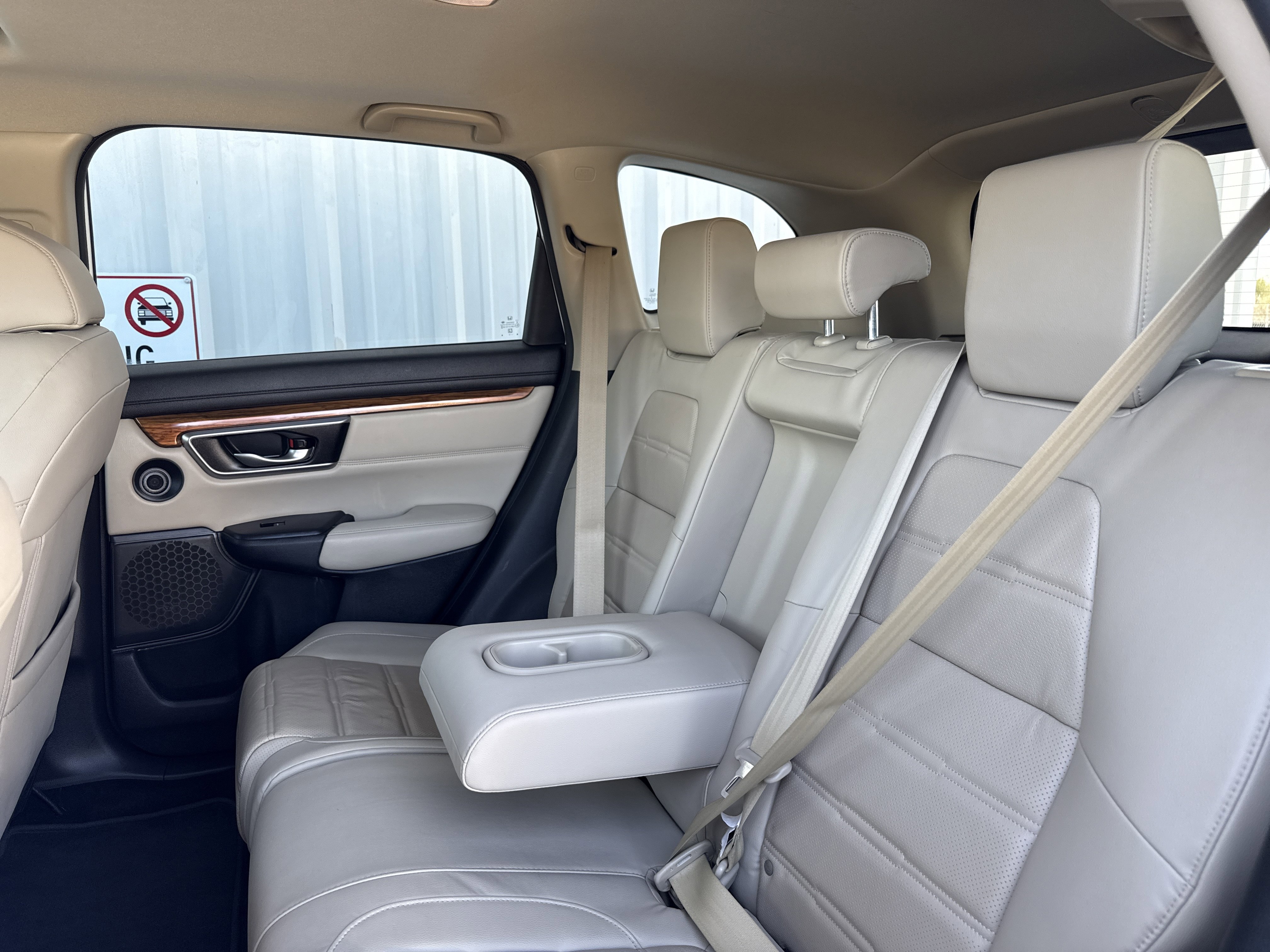 Used 2018 Honda CR-V Touring image 30