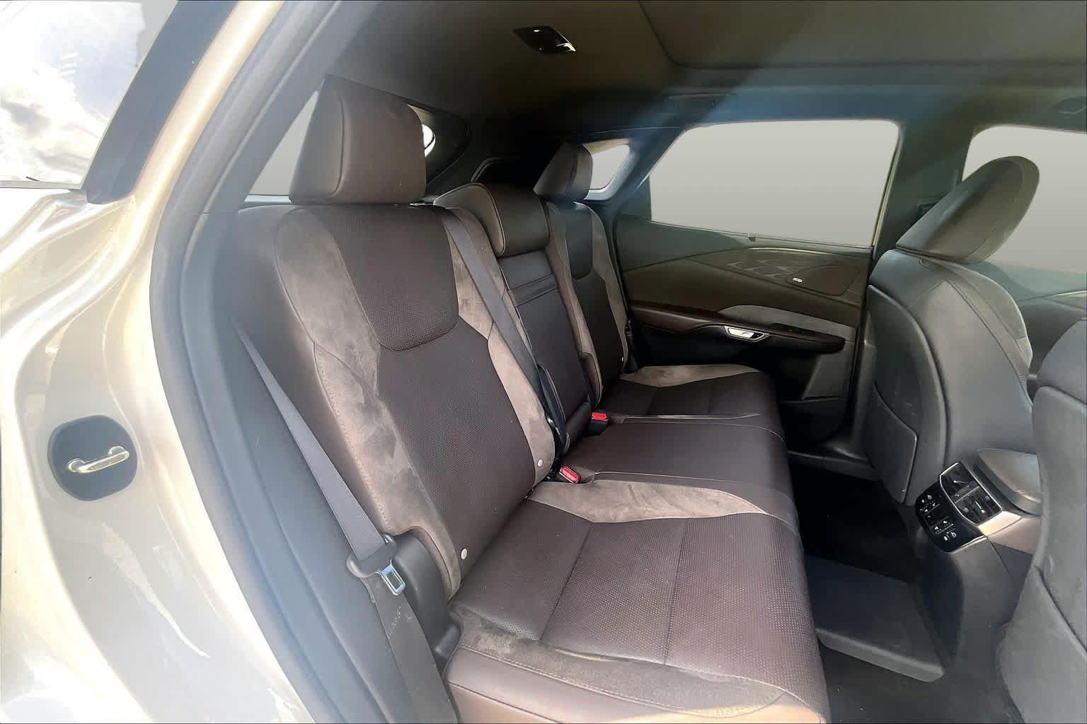 Certified 2026 Lexus RX 450h AWD w/ Convenience Package image 20