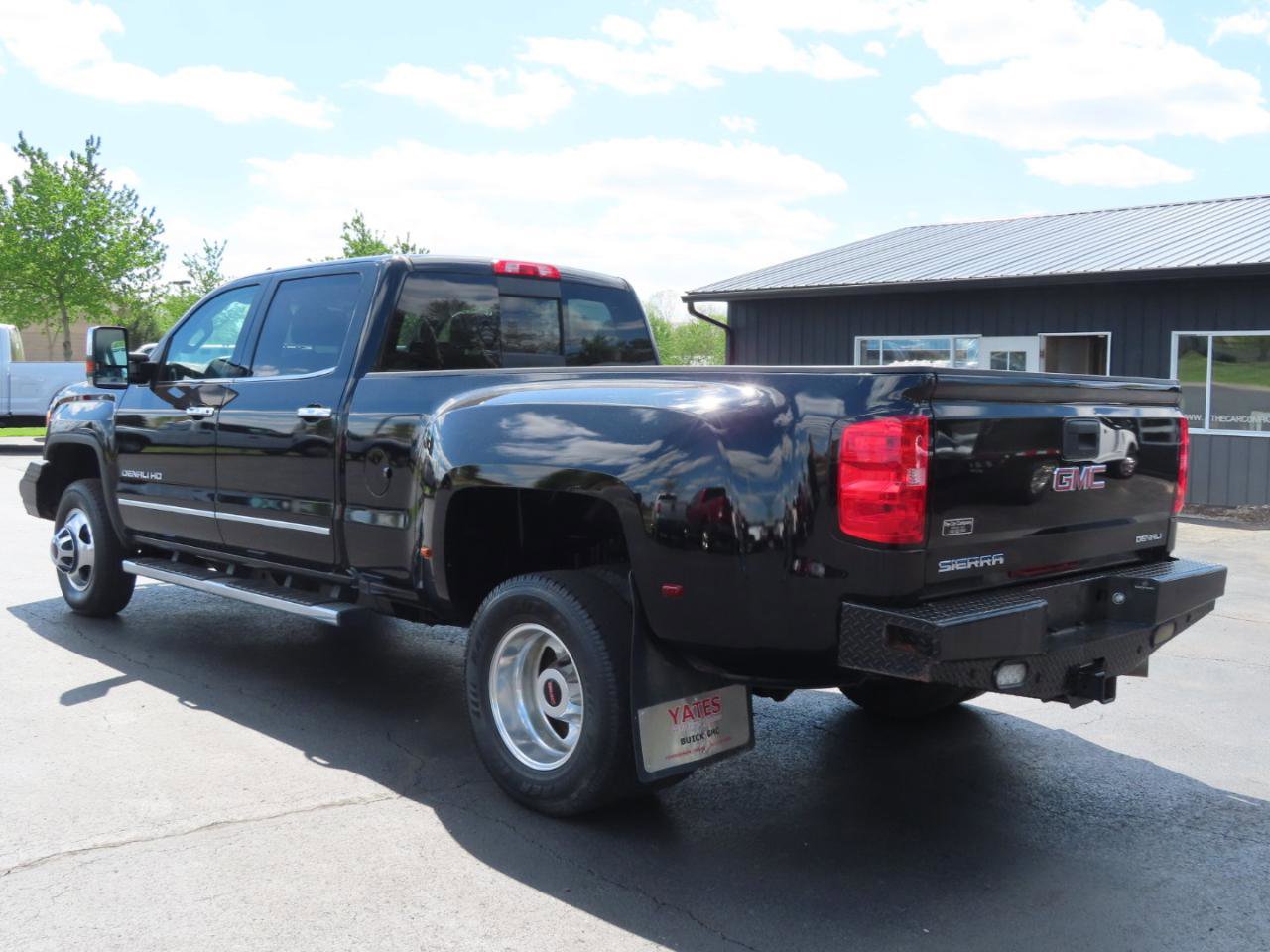 Used 2019 GMC Sierra 3500 Denali w/ Duramax Plus Package AWD/4WD image 4