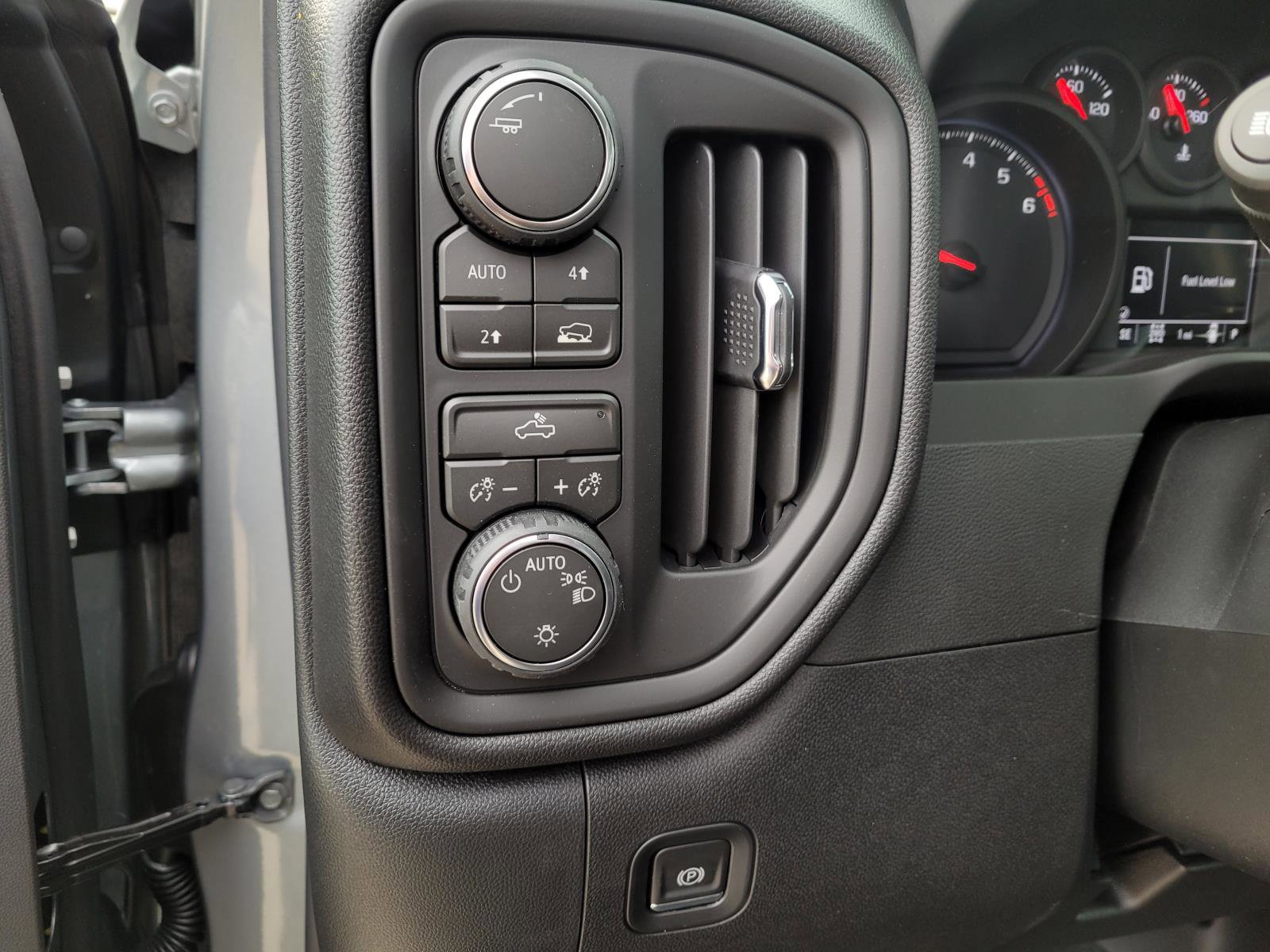 New 2026 Chevrolet Silverado 1500 Custom AWD/4WD image 16
