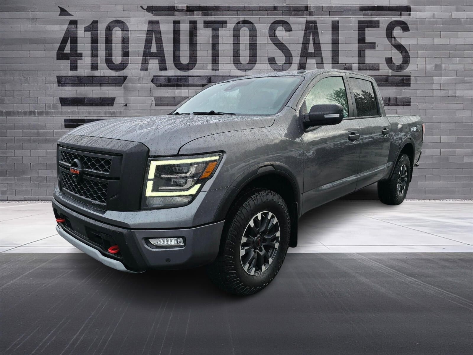 Used 2021 Nissan Titan PRO-4X w/ Pro-4x Convenience Package image 6