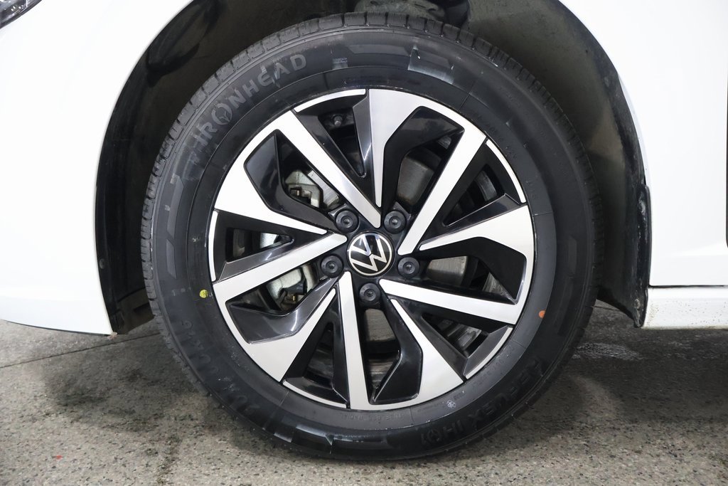 Used 2023 Volkswagen Jetta S image 5