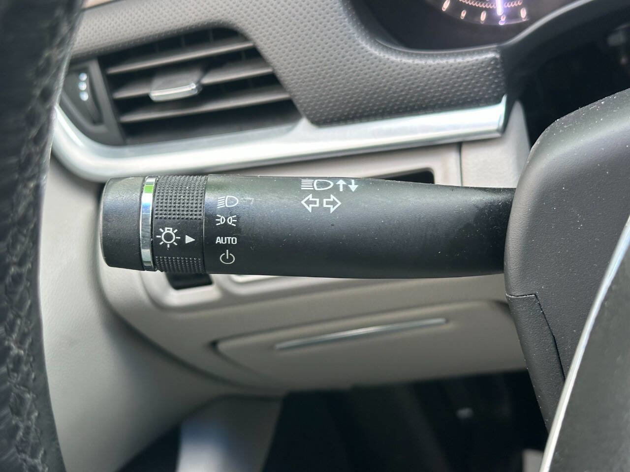 Used 2017 Cadillac XTS Luxury image 33