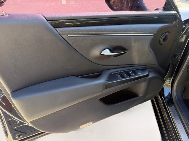 Used 2021 Lexus ES 350 w/ Accessory Package FWD image 20