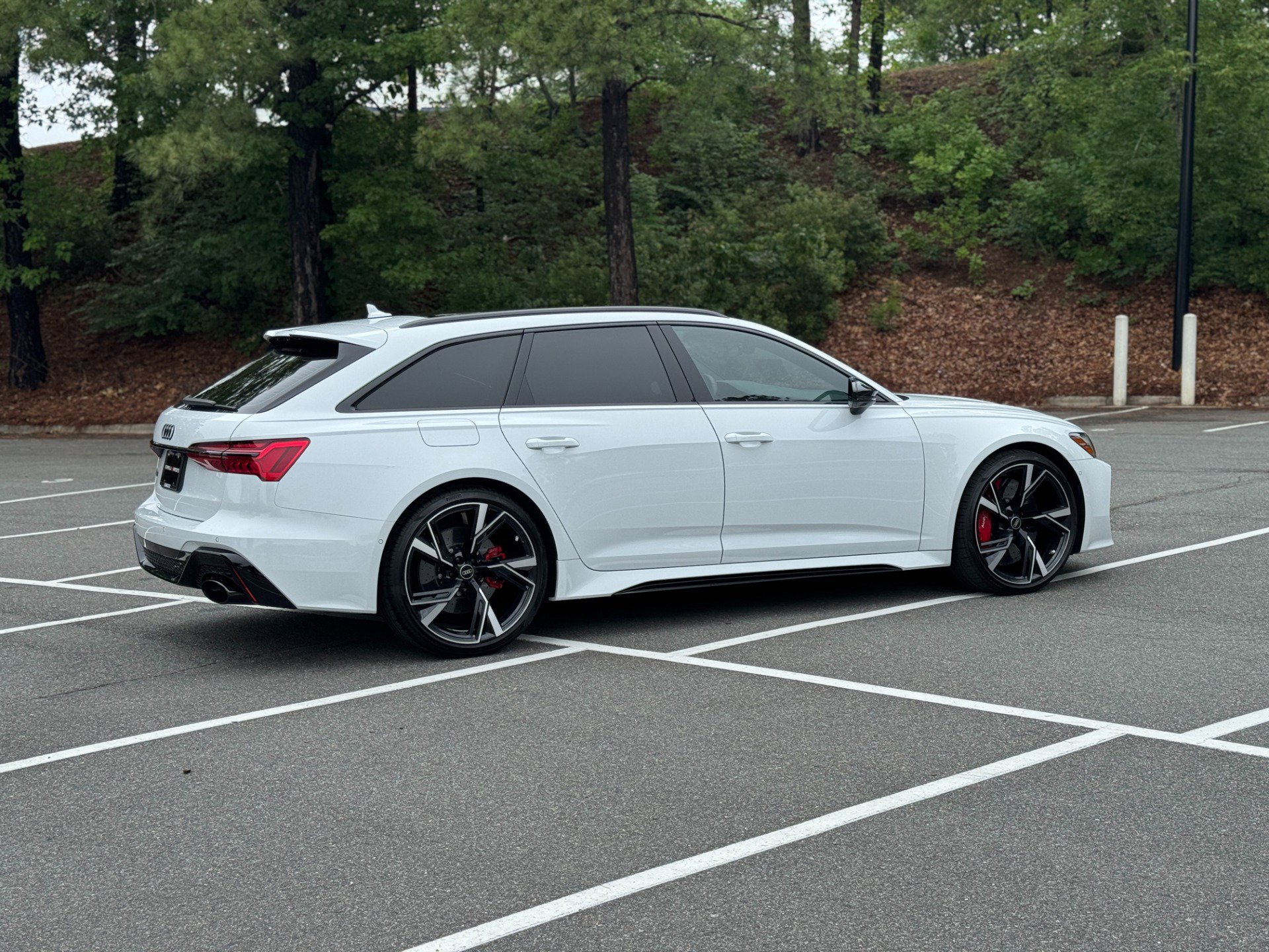 Used 2022 Audi RS 6 w/ Executive Package AWD/4WD image 13