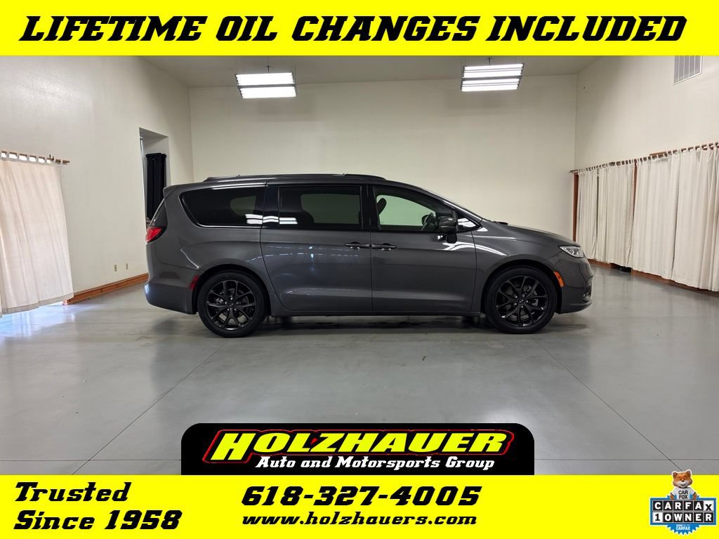 Used 2021 Chrysler Pacifica Touring w/ S Appearance Package