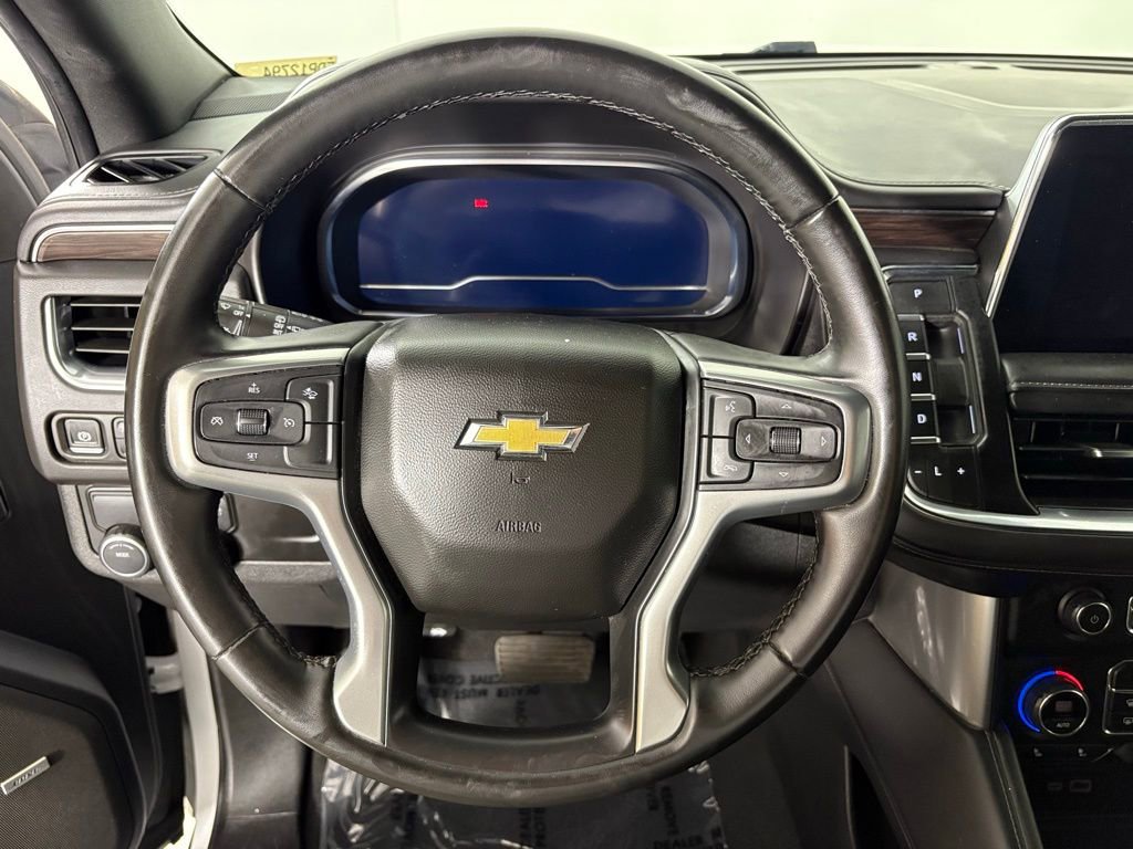 Used 2024 Chevrolet Suburban LT RWD image 28
