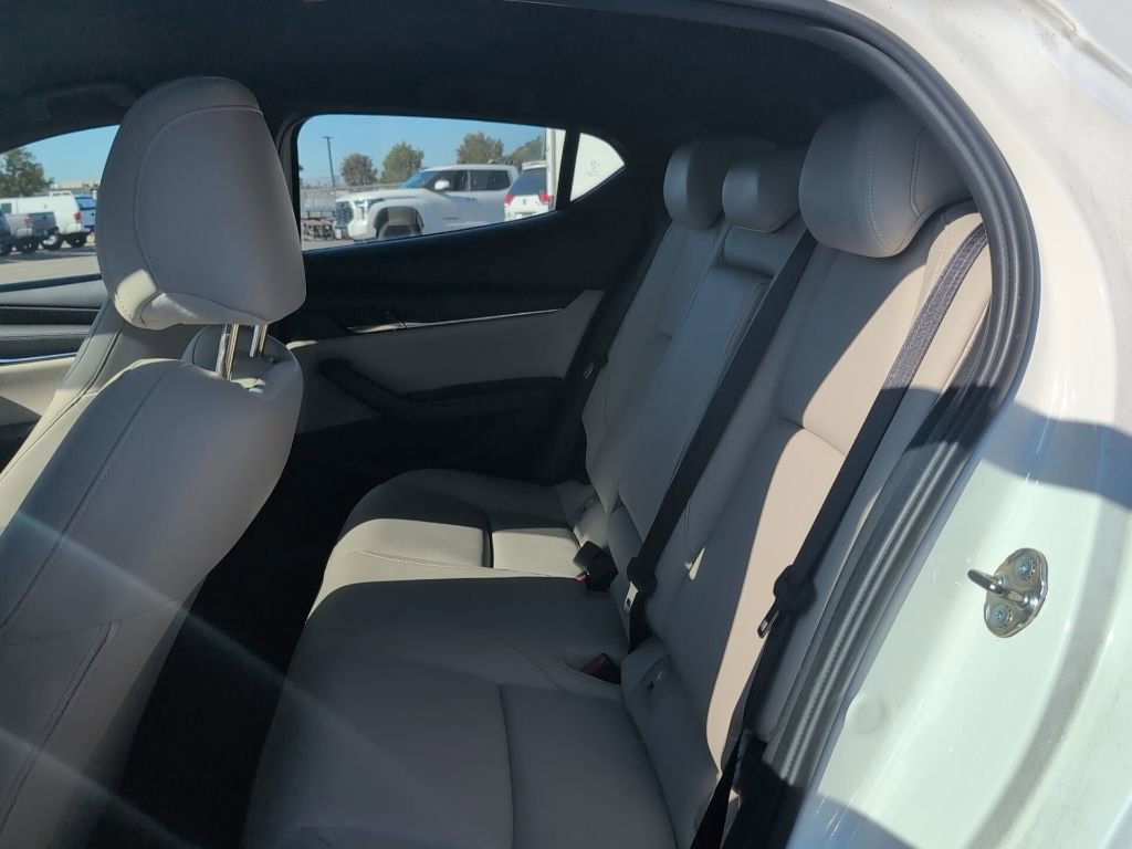 Used 2019 MAZDA MAZDA3 Hatchback image 8