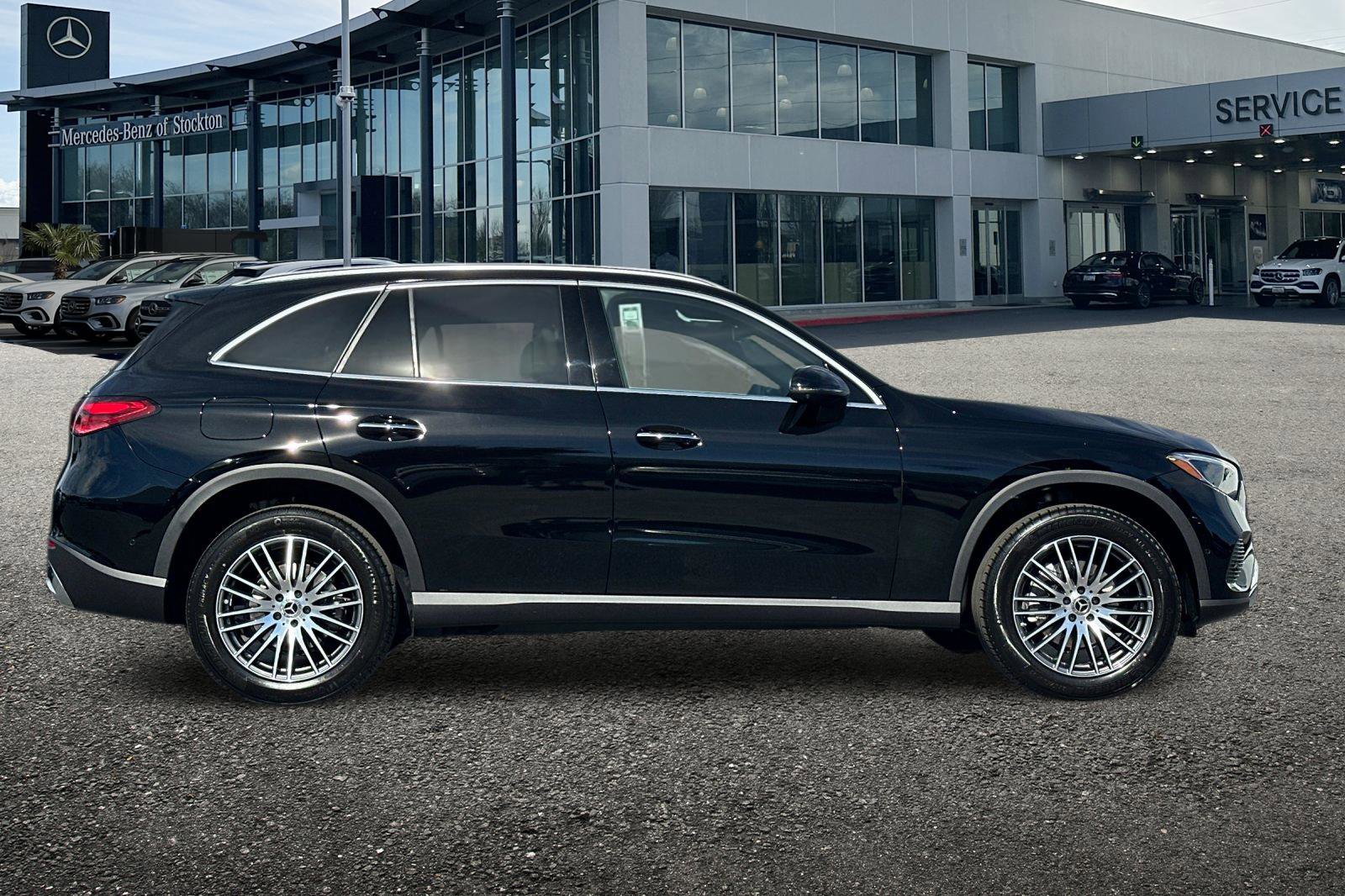 New 2026 Mercedes-Benz GLC 300 300 image 3