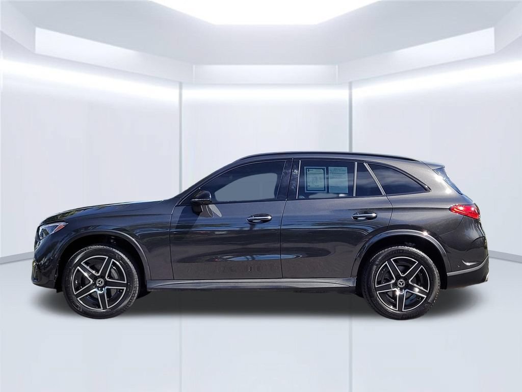 Used 2024 Mercedes-Benz GLC 300 4MATIC image 7