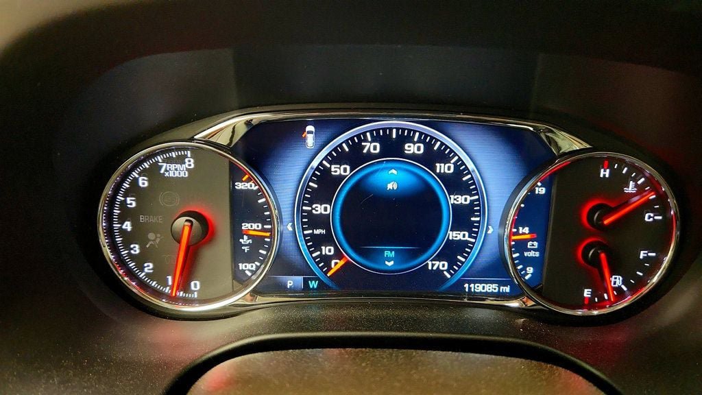Used 2017 GMC Acadia Denali w/ Technology Package FWD image 14