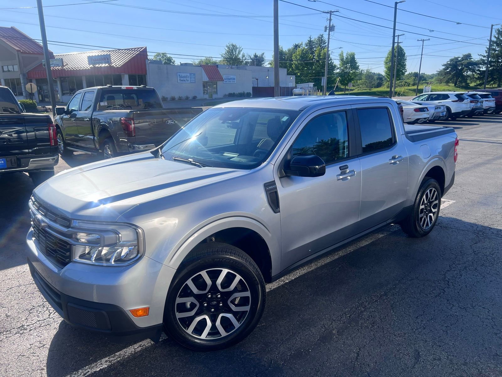 Used 2024 Ford Maverick Lariat AWD/4WD image 16