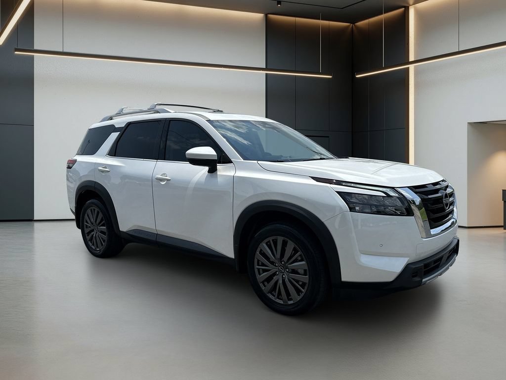 Used 2025 Nissan Pathfinder SL w/ SL Premium Package FWD image 8