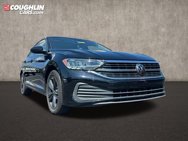 Used 2024 Volkswagen Jetta SE w/ Panoramic Sunroof Package