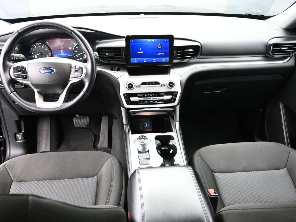 Used 2022 Ford Explorer XLT image 22