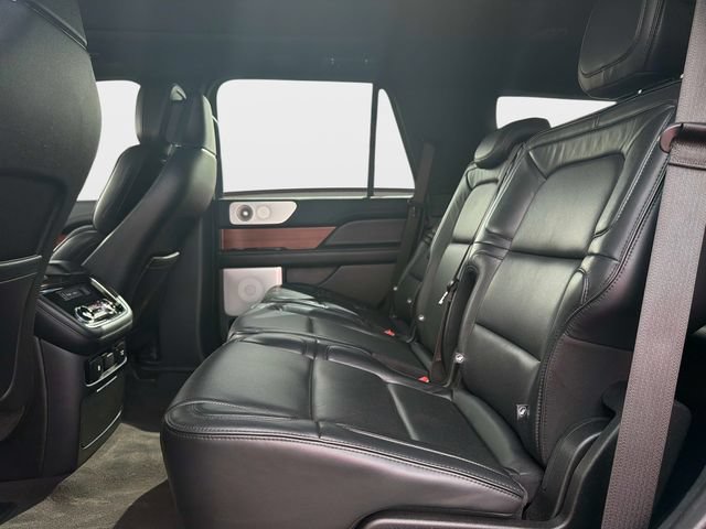 Used 2019 Lincoln Navigator Reserve w/ Cargo Package AWD/4WD image 12