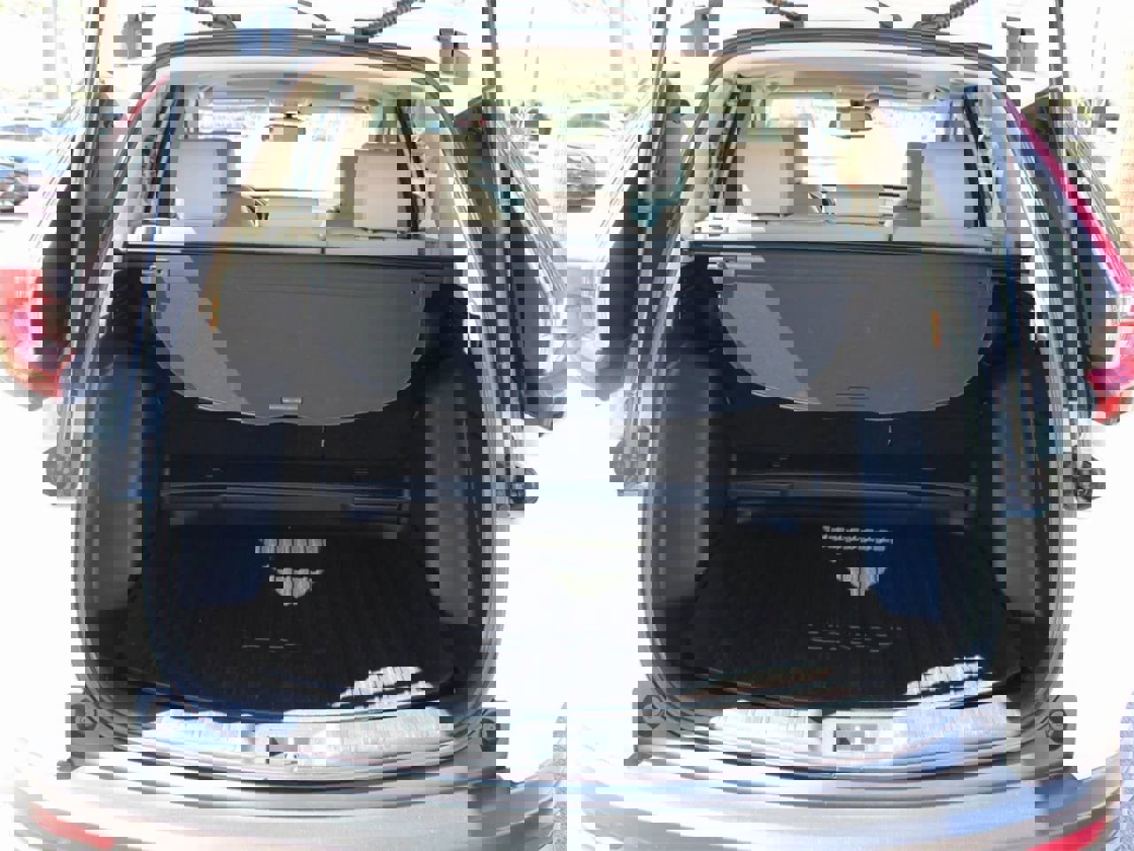 Used 2020 Honda CR-V Touring image 12