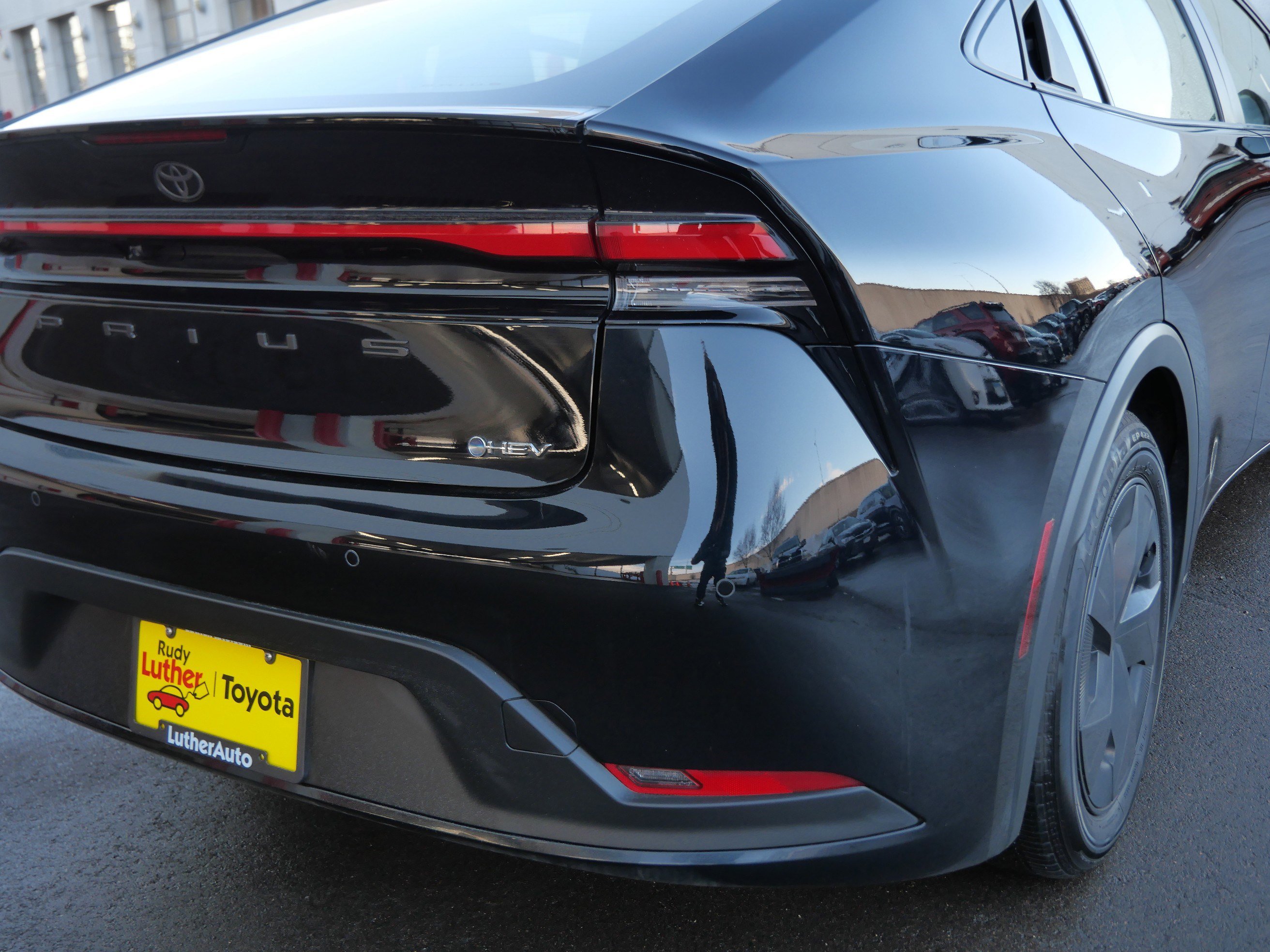 Used 2025 Toyota Prius image 18