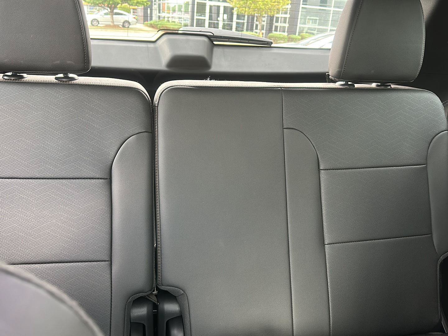 Used 2023 Chevrolet Traverse High Country FWD image 42
