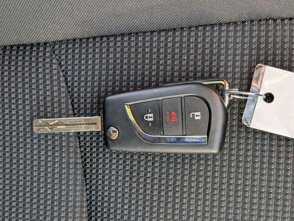 Used 2024 Toyota RAV4 LE image 31