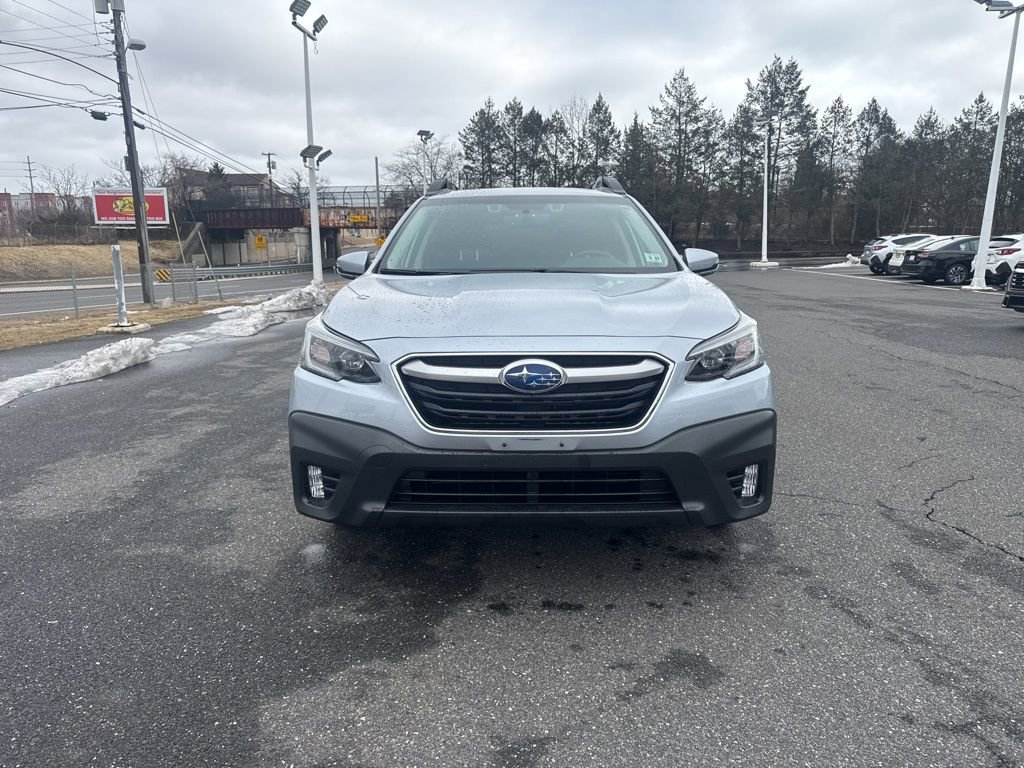 Used 2022 Subaru Outback Premium image 3