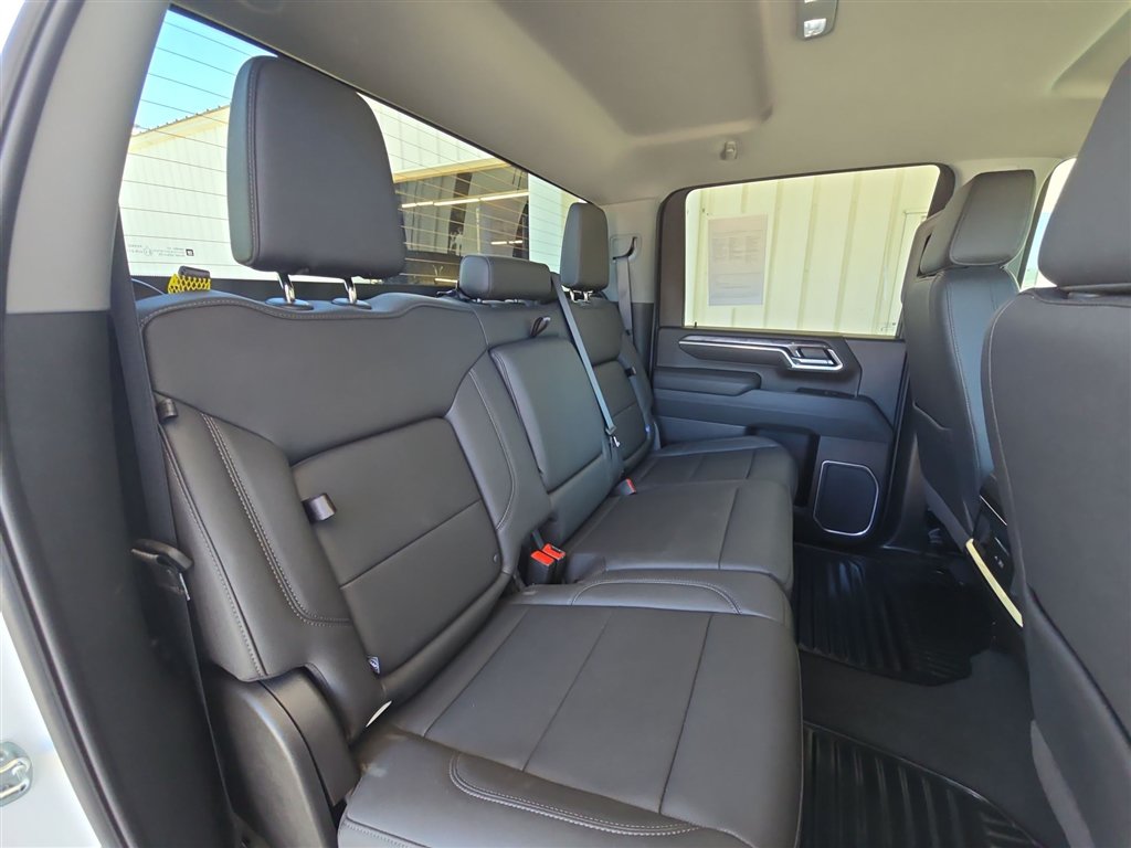 Used 2026 Chevrolet Silverado 3500 LTZ w/ LTZ Convenience Package AWD/4WD image 26