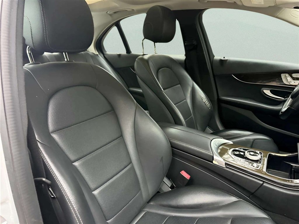 Used 2018 Mercedes-Benz C 300 4MATIC Sedan image 21