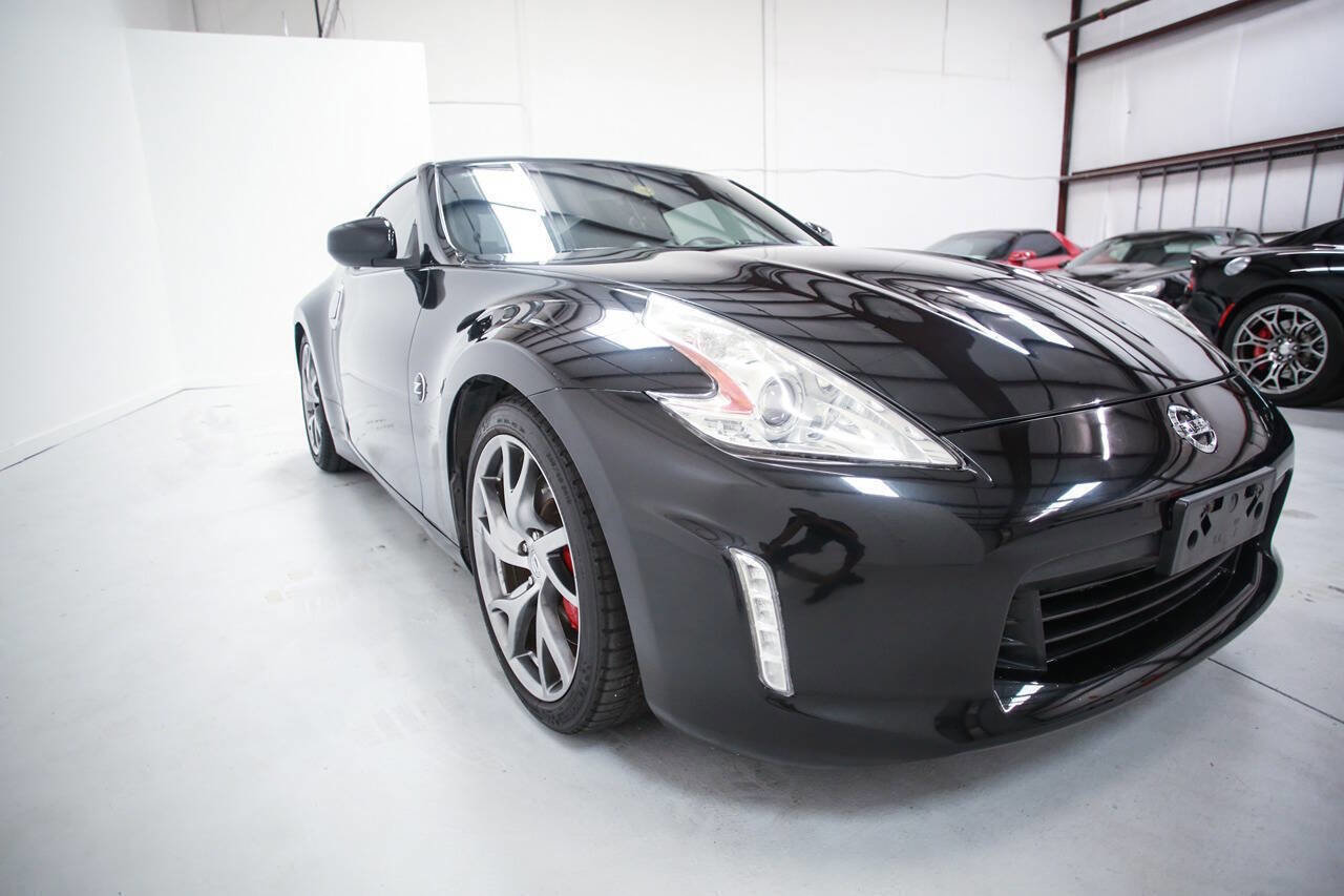 Used 2014 Nissan 370Z Touring w/ Sport Package image 7