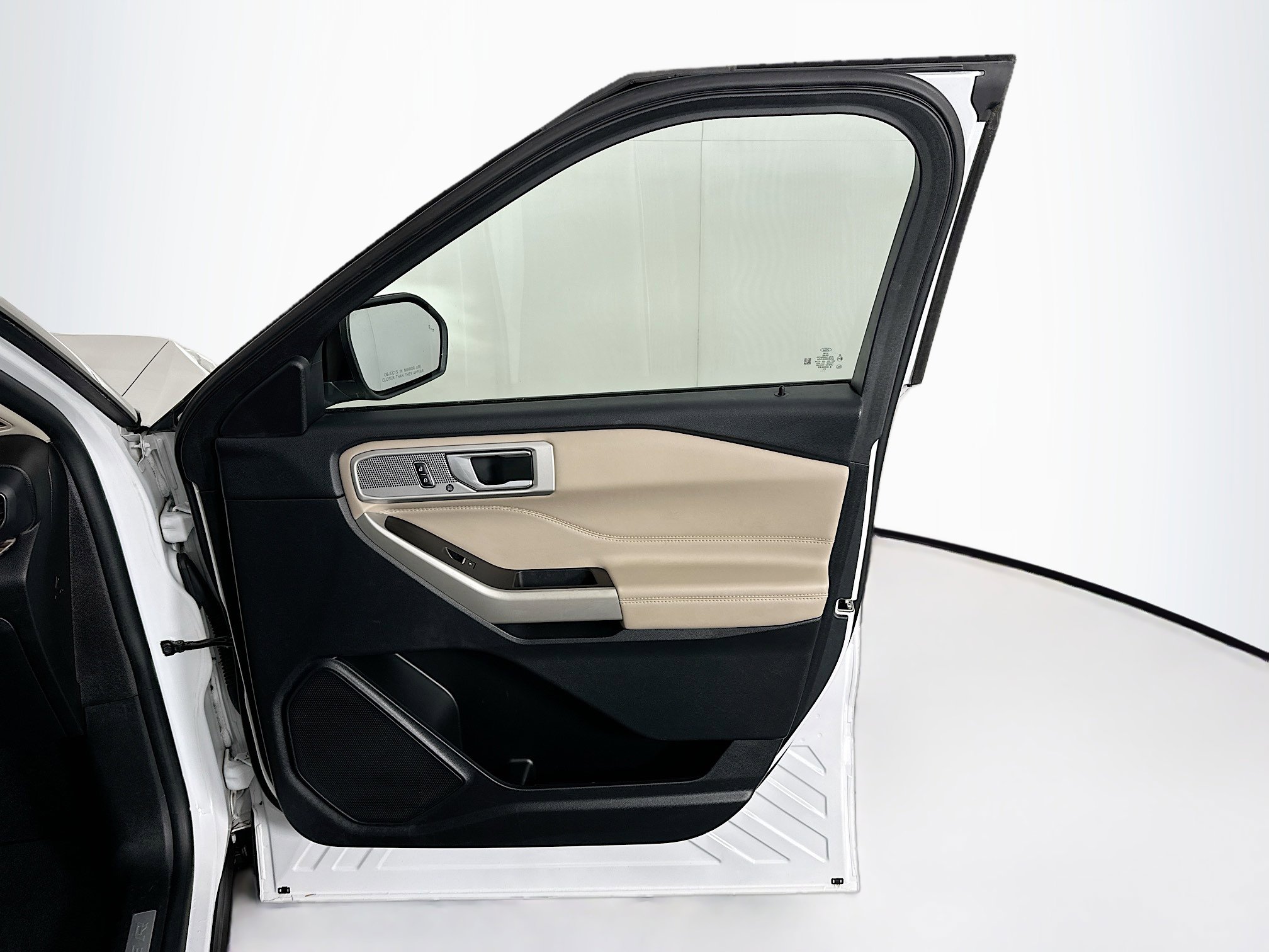 Used 2022 Ford Explorer Limited image 34