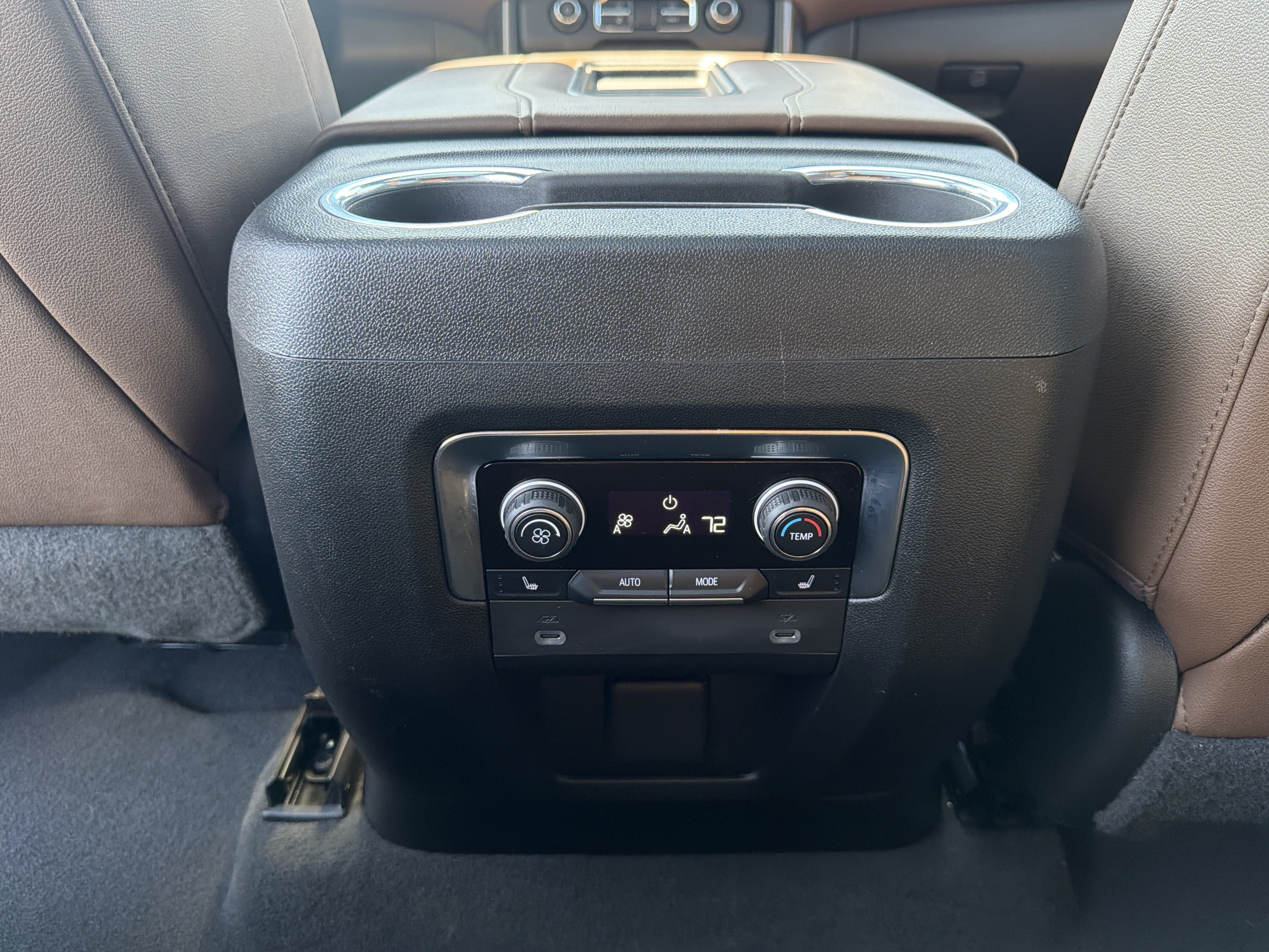 Used 2022 Chevrolet Suburban High Country AWD/4WD image 45