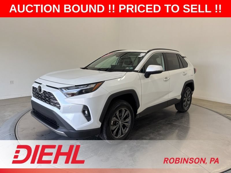 Used 2025 Toyota RAV4 Limited AWD/4WD image 3