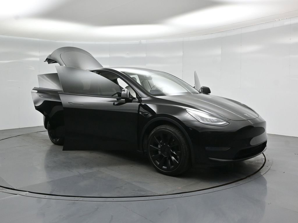 Used 2021 Tesla Model Y Long Range AWD/4WD image 24