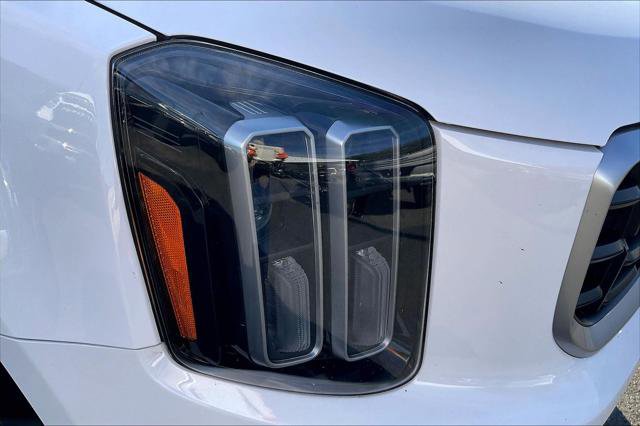 Used 2025 Kia Telluride S image 29