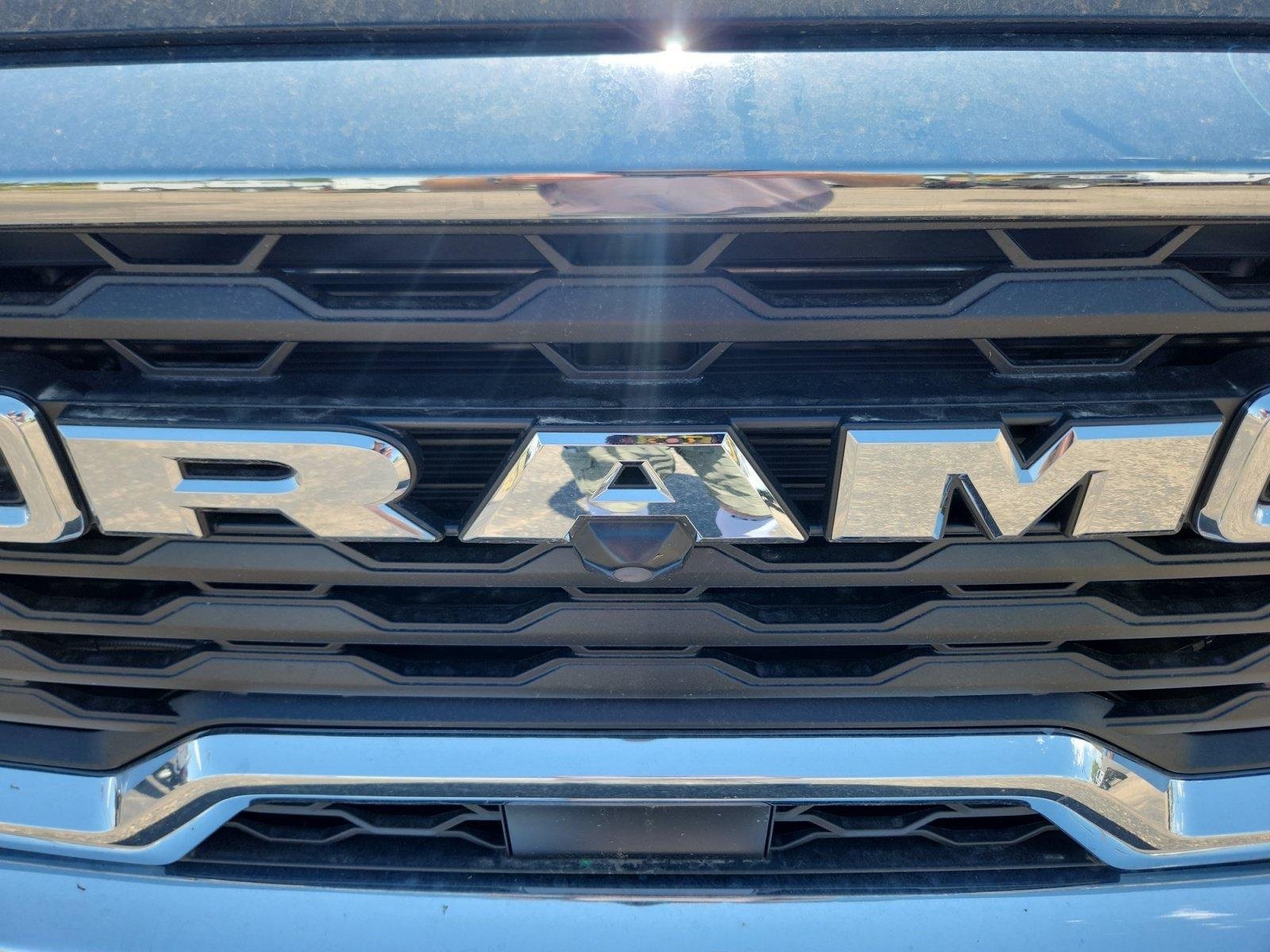 New 2025 RAM 3500 Tradesman w/ Chrome Appearance Group AWD/4WD image 24