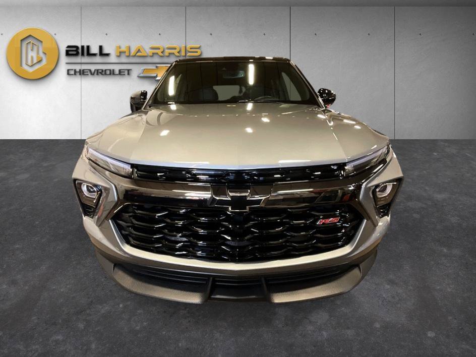 Used 2025 Chevrolet TrailBlazer RS w/ Convenience Package AWD/4WD image 8