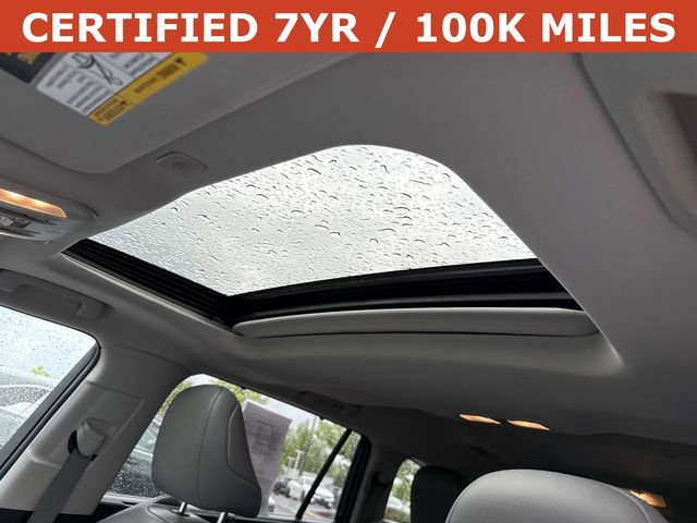 Used 2023 Toyota Highlander XLE AWD/4WD image 16