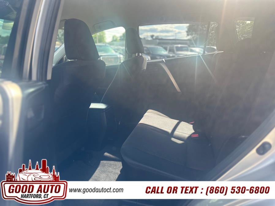Used 2015 Toyota RAV4 LE image 12