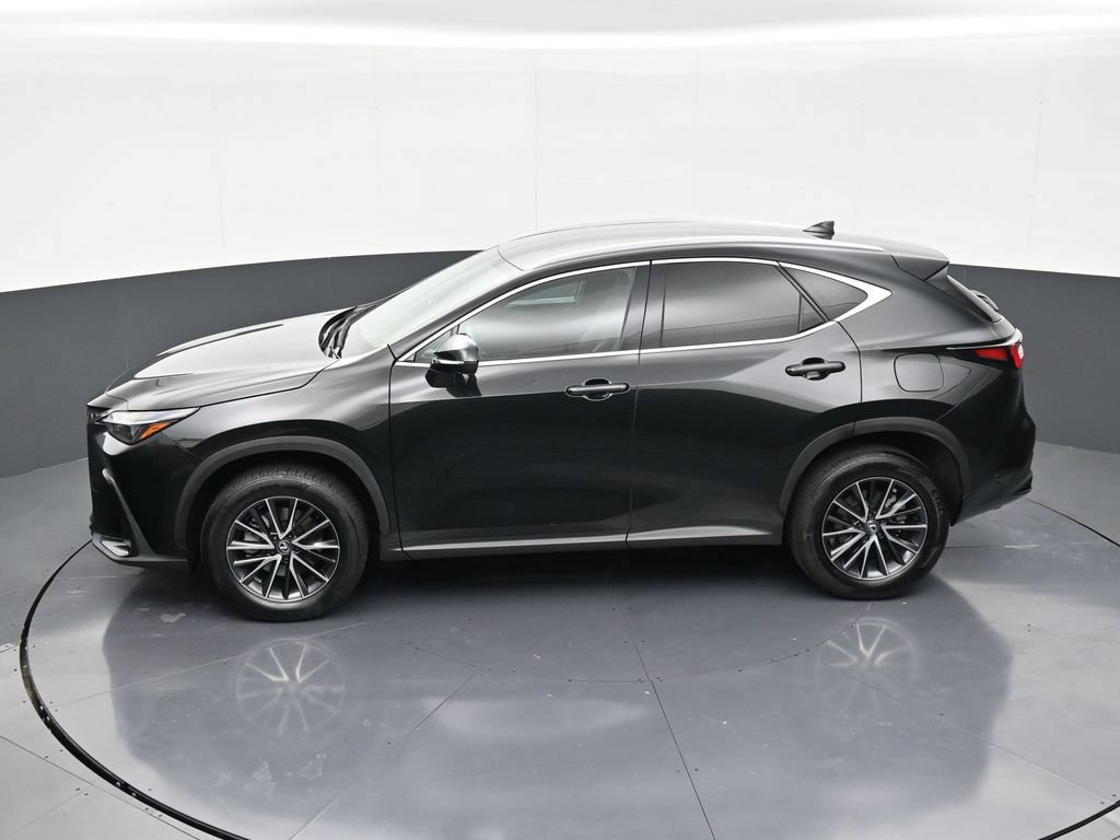 Used 2024 Lexus NX 250 FWD w/ Towing Package (2000 Lbs) image 13
