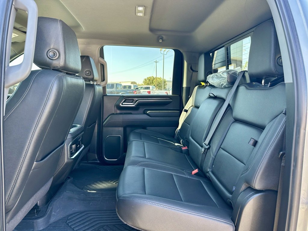 Used 2024 Chevrolet Silverado 3500 LTZ w/ LTZ Texas Edition image 10