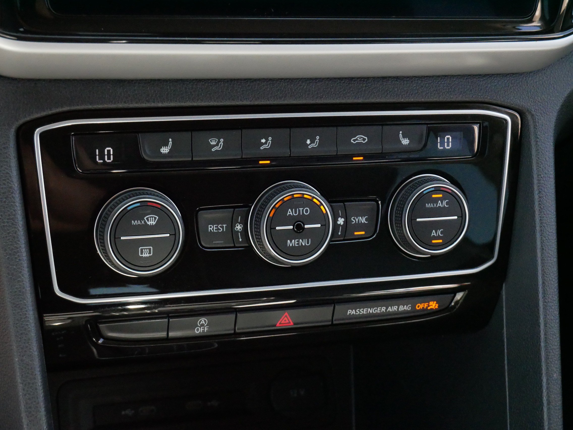Certified 2023 Volkswagen Atlas SE AWD/4WD image 23