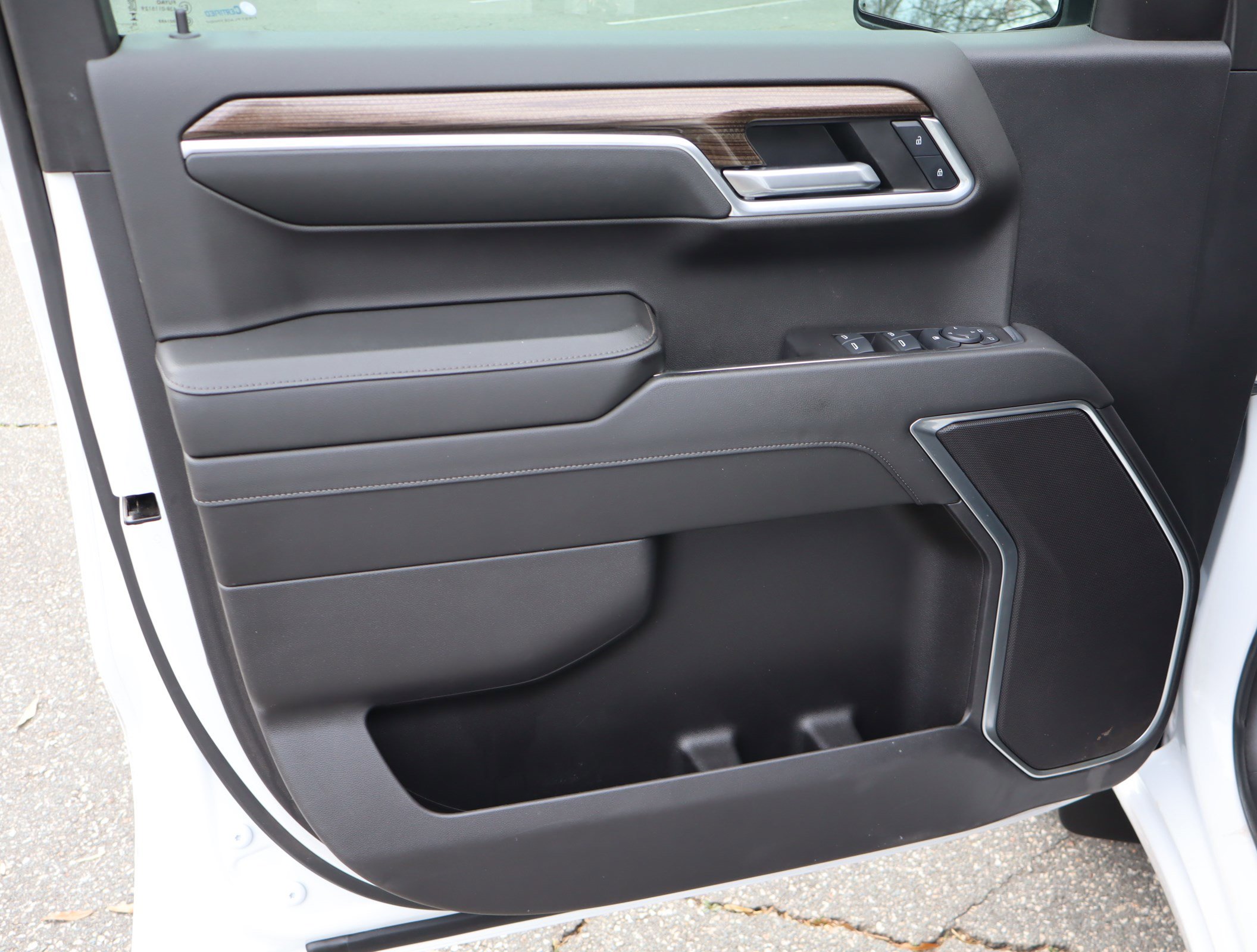 Certified 2025 Chevrolet Silverado 1500 LT image 13