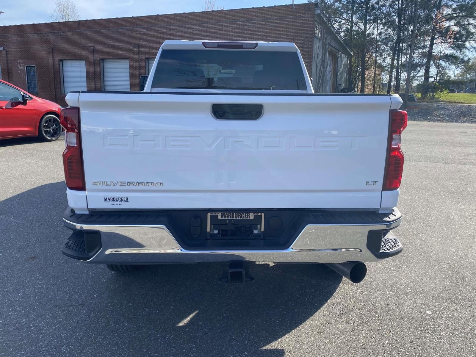 Used 2025 Chevrolet Silverado 2500 LT w/ Convenience Package AWD/4WD image 6